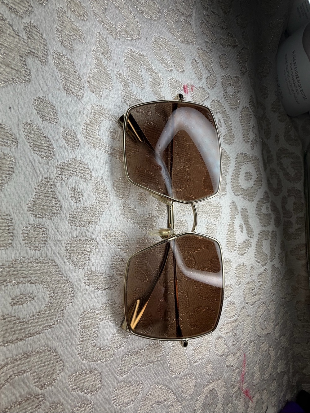 Women’s Preowned Authentic BURBERRY sunglasses - As Is - No case
